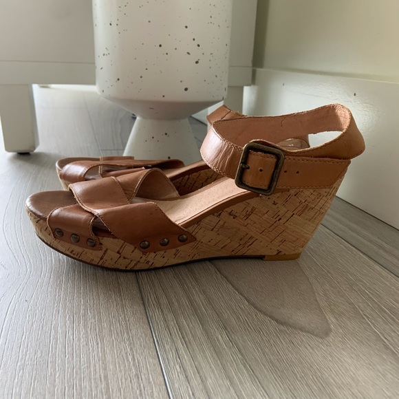 Aldo Wedges - Picture 2 of 3